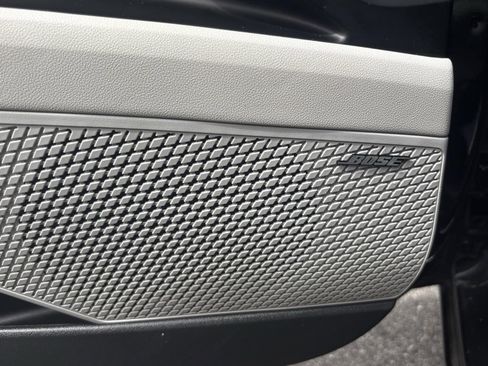 Used 2023 Hyundai Elantra Limited w/ Cargo Package image 16