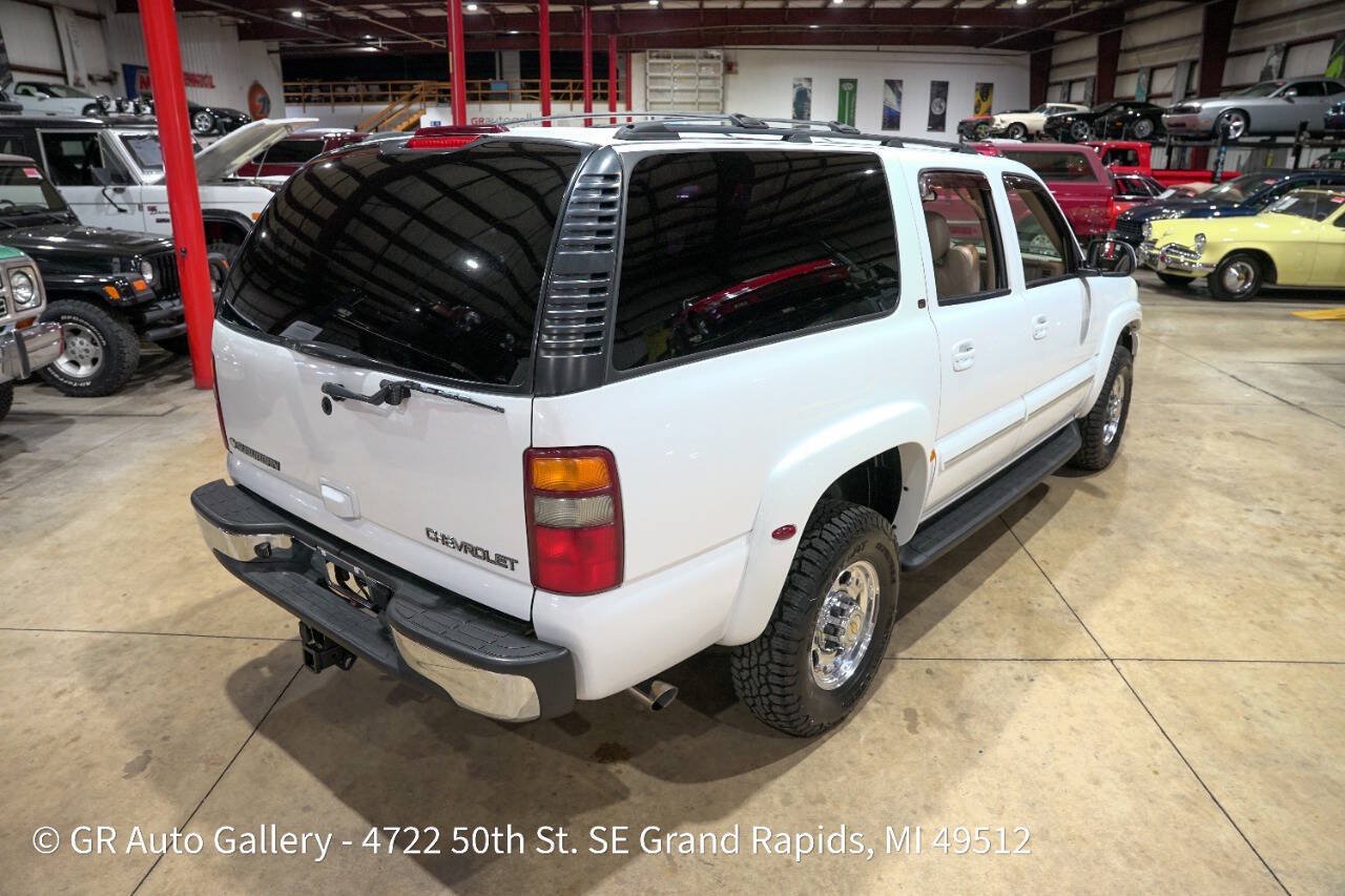 Used 2003 Chevrolet Suburban 2500 LT w/ LT Preferred Equipment Group AWD/4WD image 17