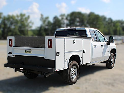 Used 2025 Chevrolet Silverado 2500 W/T w/ WT Convenience Package AWD/4WD image 5