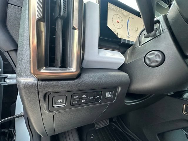 New 2025 GMC Hummer EV 2X AWD/4WD image 16