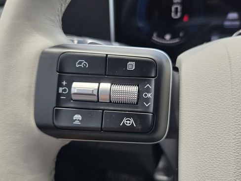 Used 2026 Hyundai Santa Fe SEL FWD image 21