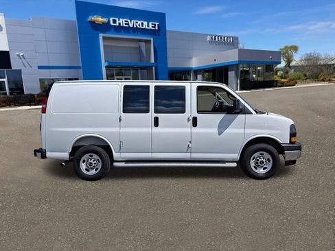 Used 2025 GMC Savana 2500 w/ Driver Convenience Package RWD image 27