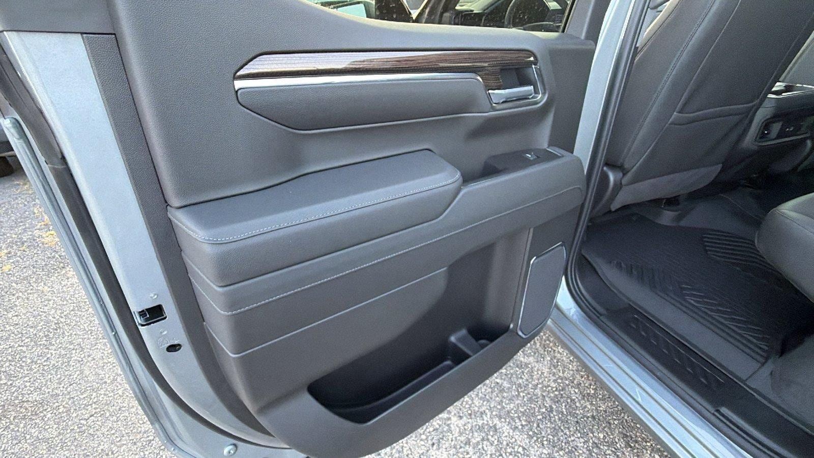 New 2026 Chevrolet Silverado 1500 RST AWD/4WD image 18