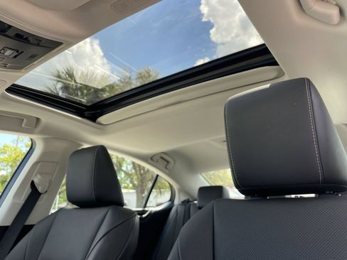 Used 2023 Lexus ES 350 w/ Premium Package FWD image 20