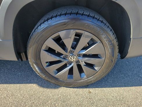 Certified 2023 Volkswagen Taos S image 29