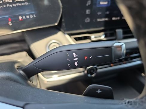 Used 2026 Chevrolet Equinox LT FWD image 20