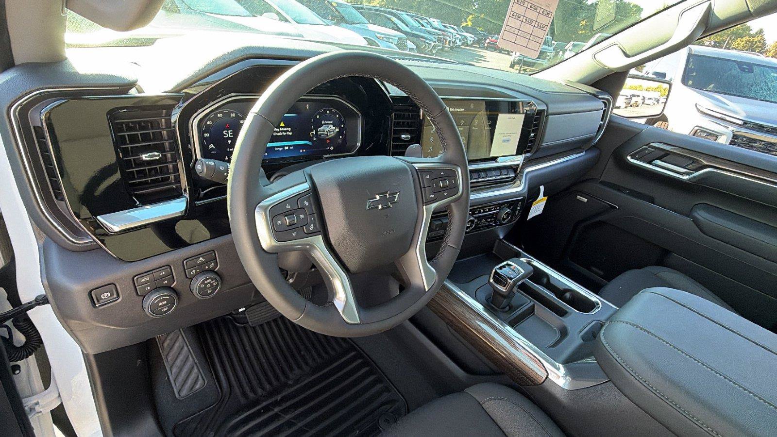 New 2026 Chevrolet Silverado 1500 RST w/ Convenience Package II AWD/4WD image 3