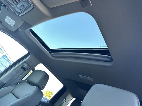 New 2026 GMC Sierra 1500 SLT w/ SLT Premium Plus Package image 28