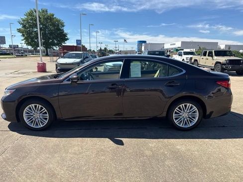 Used 2014 Lexus ES 350 w/ Luxury Package FWD image 5