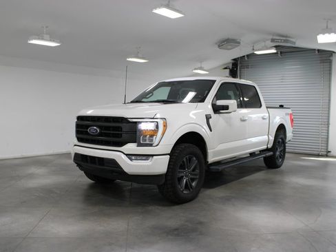 Used 2023 Ford F150 Lariat AWD/4WD image 4