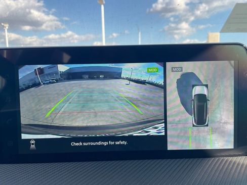 New 2026 Nissan Kicks SR w/ Cold Weather Package image 12