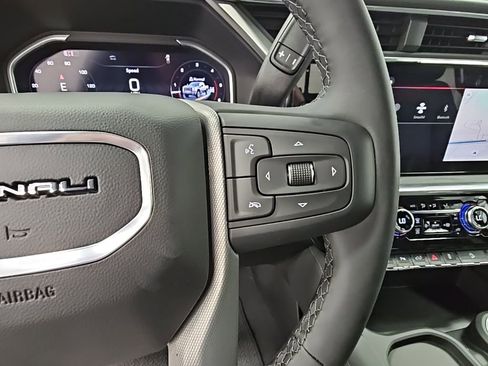 New 2026 GMC Sierra 2500 Denali w/ Denali Reserve Package AWD/4WD image 25