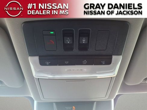 Certified 2025 Nissan Rogue Platinum w/ Platinum Premium Package image 21