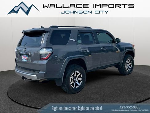 Used 2024 Toyota 4Runner TRD Off-Road Premium AWD/4WD image 5