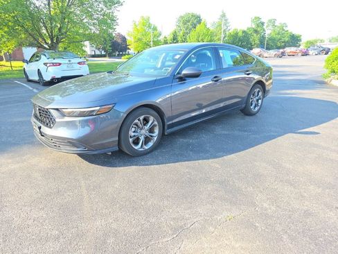 Used 2023 Honda Accord EX image 3