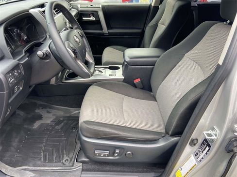 Used 2022 Toyota 4Runner SR5 image 17