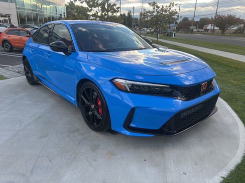 Used 2025 Honda Civic Type R image 7