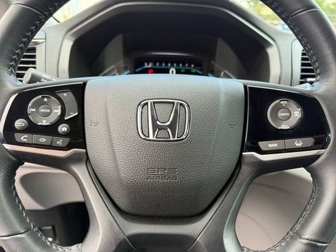 Used 2018 Honda Odyssey EX-L image 19