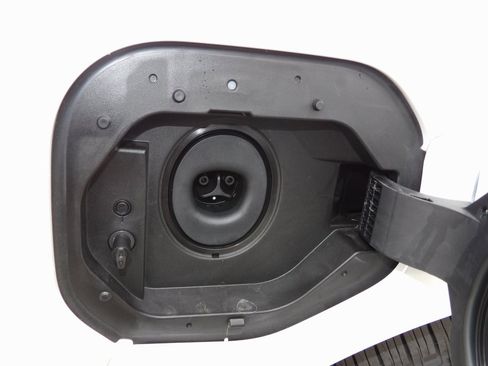 New 2026 Toyota bZ XLE Plus image 6