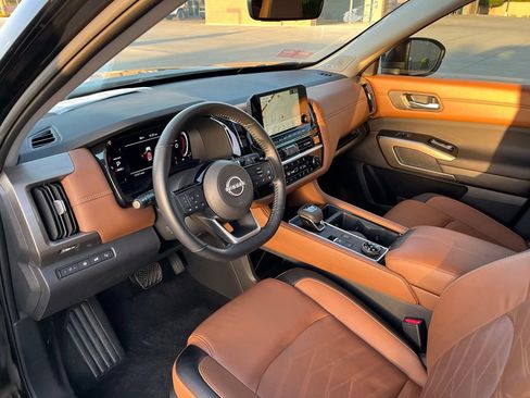 Used 2025 Nissan Pathfinder Platinum w/ Cargo Package AWD/4WD image 63