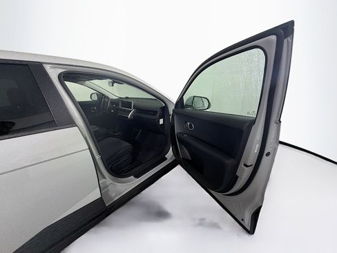 Used 2024 Hyundai Ioniq 5 SEL RWD image 30