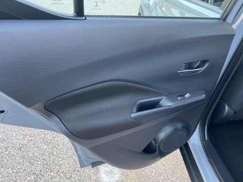 Used 2023 Nissan Kicks SV image 10