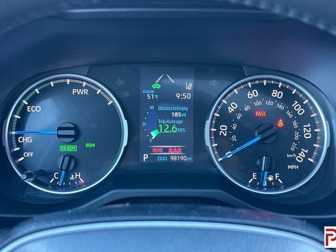 Used 2020 Toyota RAV4 XLE image 29
