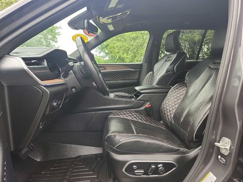 Certified 2023 Jeep Grand Cherokee Summit w/ Adv Protech Group IV image 13