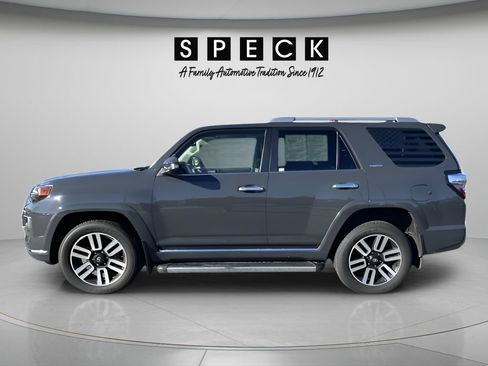 Used 2024 Toyota 4Runner Limited AWD/4WD image 2