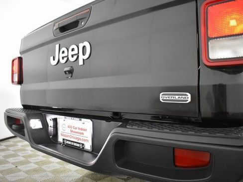 Used 2023 Jeep Gladiator Overland image 38