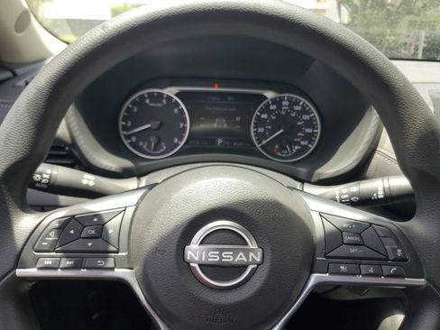 Used 2024 Nissan Sentra SV image 21