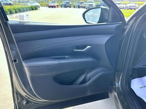 Used 2025 Hyundai Santa Cruz SE image 11