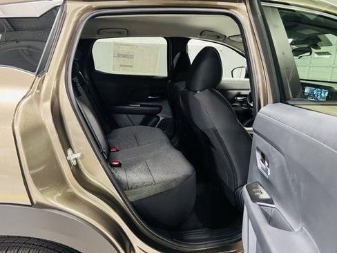 New 2026 Nissan Kicks SV image 28