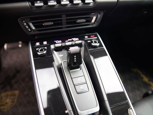 Used 2022 Porsche 911 Turbo S image 17