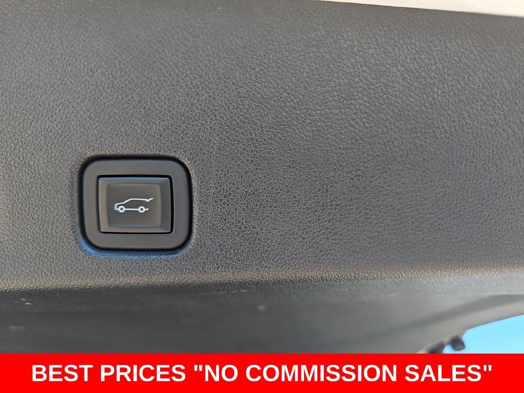 Used 2024 GMC Acadia Denali w/ Super Cruise Package FWD image 14