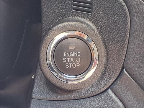 Used 2025 Subaru Outback Premium w/ Popular Package #1A image 13