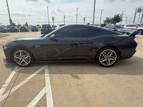 Used 2024 Ford Mustang GT Premium image 6