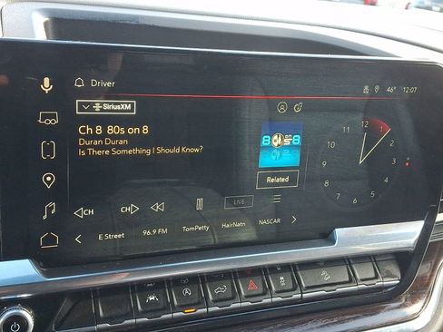 Used 2023 GMC Sierra 1500 SLT w/ SLT Premium Package image 18