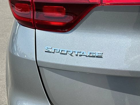 Certified 2021 Kia Sportage LX w/ LX Fwd Popular Package image 31