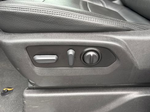 Used 2022 GMC Sierra 1500 Denali w/ Denali Reserve Package image 14