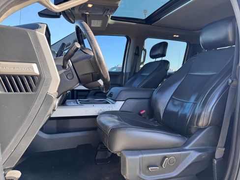 Used 2017 Ford F350 Lariat w/ Lariat Ultimate Package AWD/4WD image 4