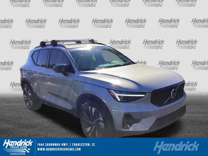 Certified 2025 Volvo XC40 B5 Ultra w/ Protection Package Premier