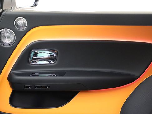 New 2026 Rolls-Royce Spectre image 32