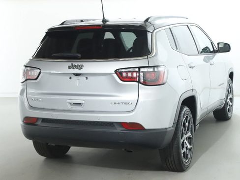 Used 2025 Jeep Compass Limited AWD/4WD image 46