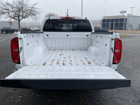 Used 2021 Chevrolet Colorado LT w/ LT Convenience Package image 9