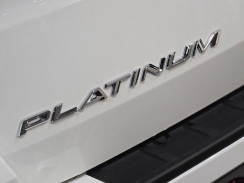 New 2026 Ford Explorer Platinum AWD/4WD image 3
