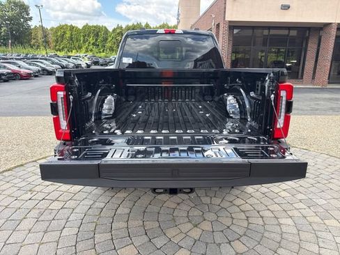 New 2026 Ford F350 Platinum w/ FX4 Off-Road Package AWD/4WD image 14