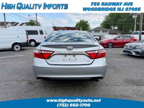 Used 2017 Toyota Camry SE FWD image 6