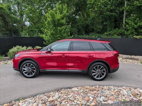 Certified 2023 Lincoln Corsair AWD w/ Equipment Group 101A image 2