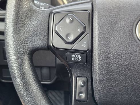 Used 2022 Toyota Tacoma SR RWD image 28